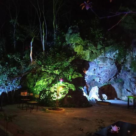 Song Toan Hotel Phong Nha Exterior foto