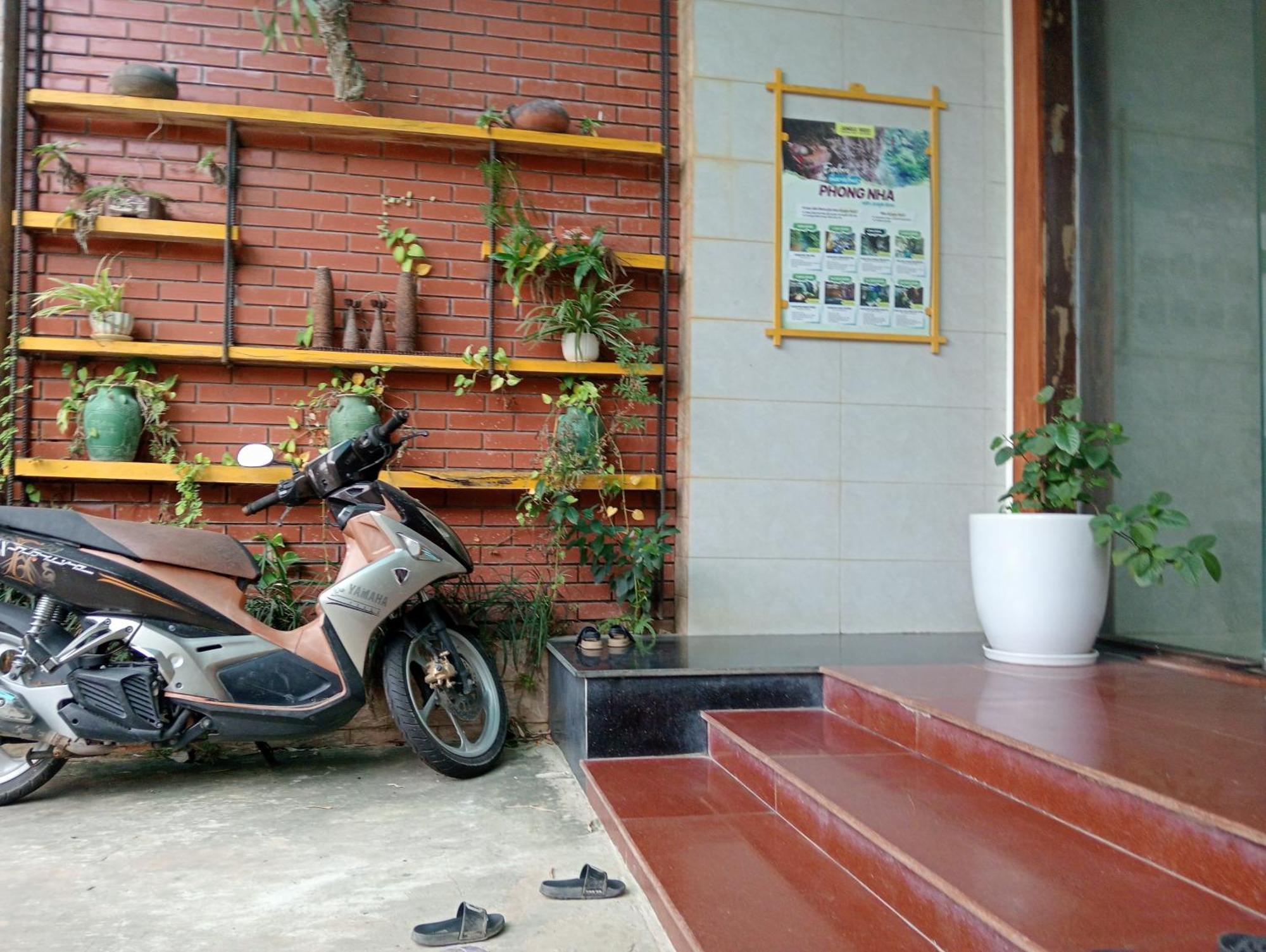 Song Toan Hotel Phong Nha Exterior foto